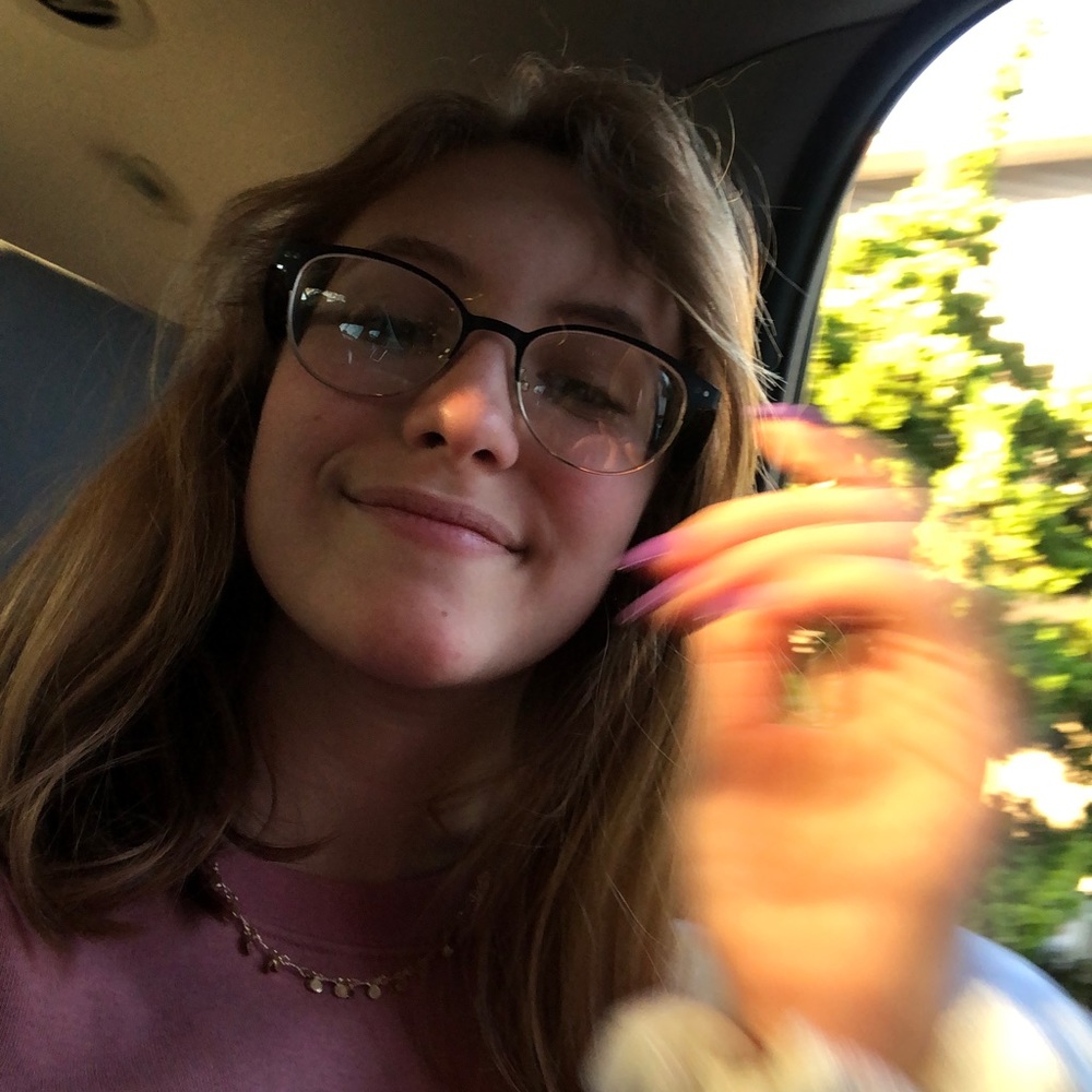 Meet your Posher, Natalie